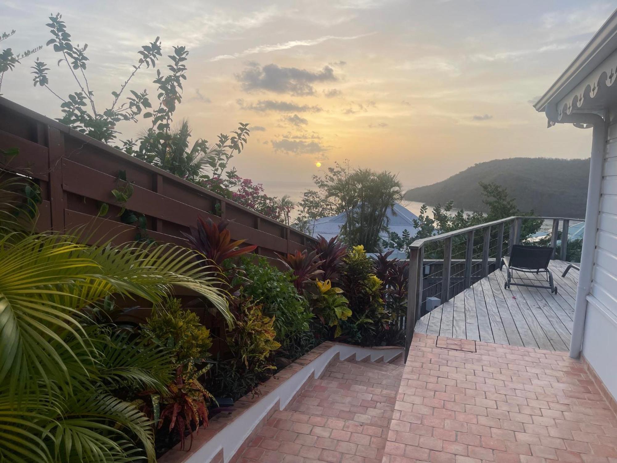 La Villa Kawana A 5 Minutes A Pied De La Plage 莱昂斯-达赫雷 外观 照片